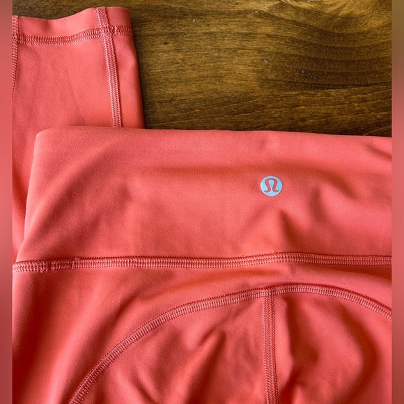 Lululemon Swift Speed High Rise Tight athletic leggings 25” - Picture 8 of 8